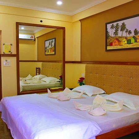 Summerville Beach Resort Кандолим Экстерьер фото