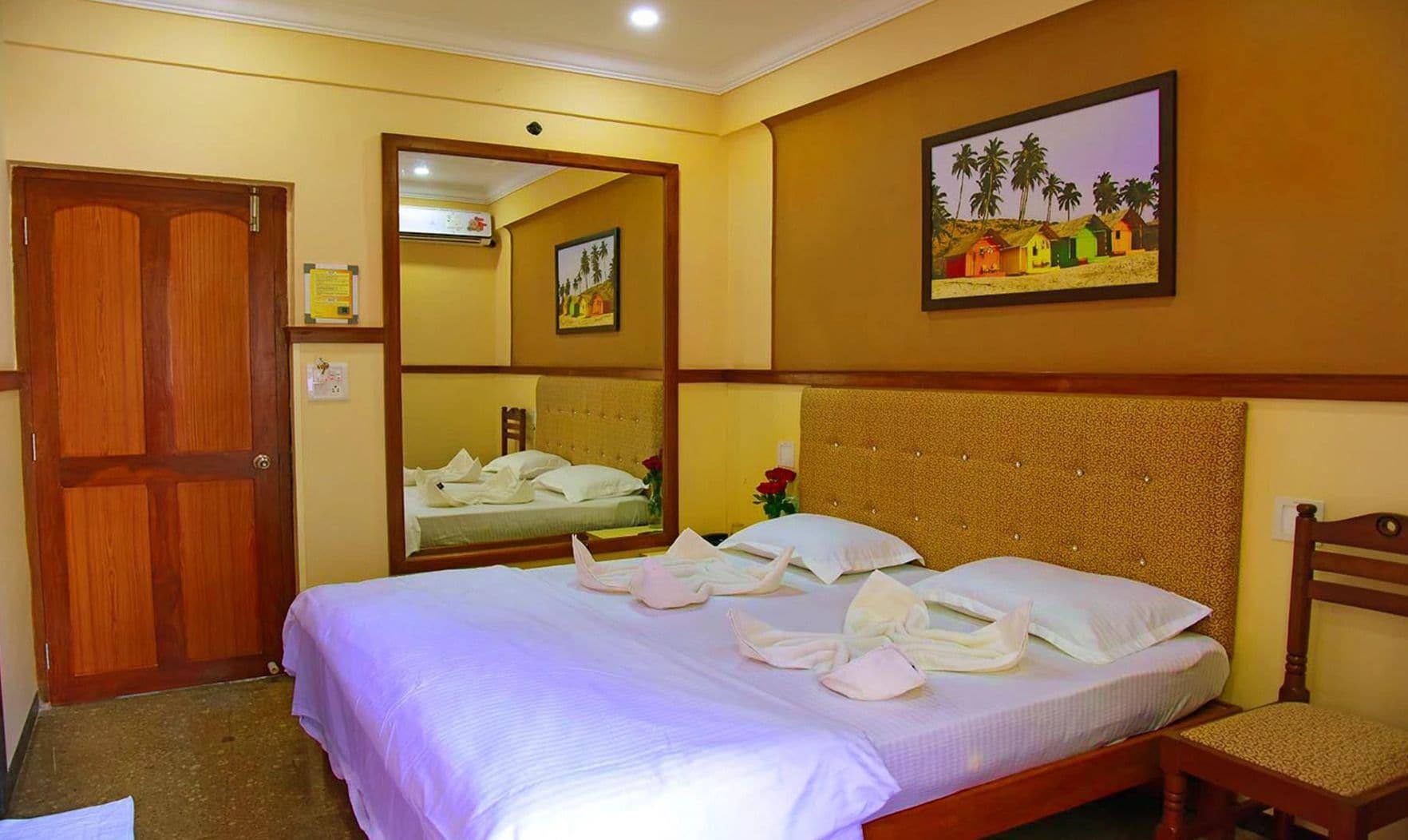 Summerville Beach Resort Кандолим Экстерьер фото